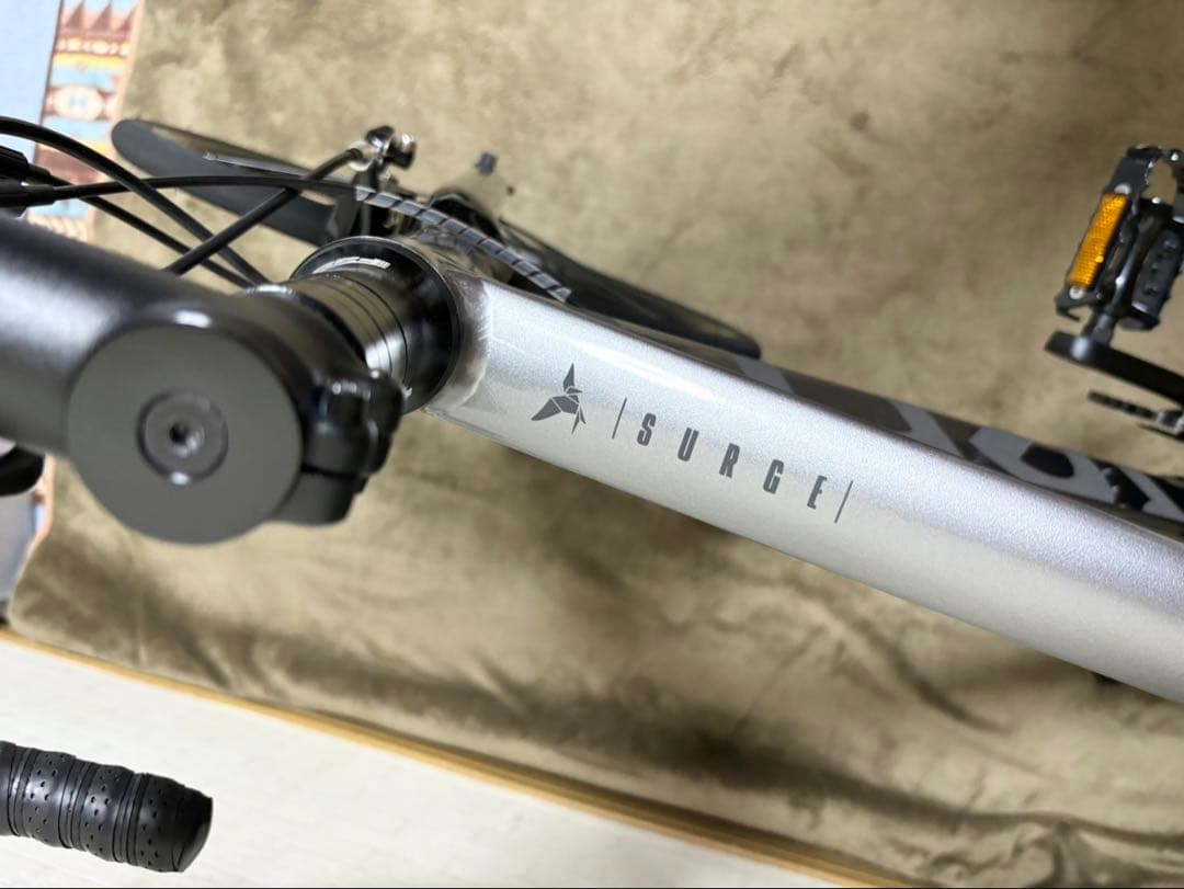 ミニベロロードバイク　turn surge ターンサージュ フェージングメタル