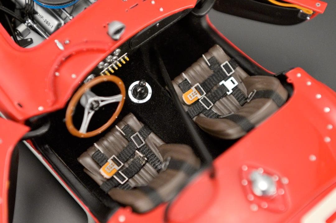 EXTO Cobra260 　(red)　 　　1/18サイズ