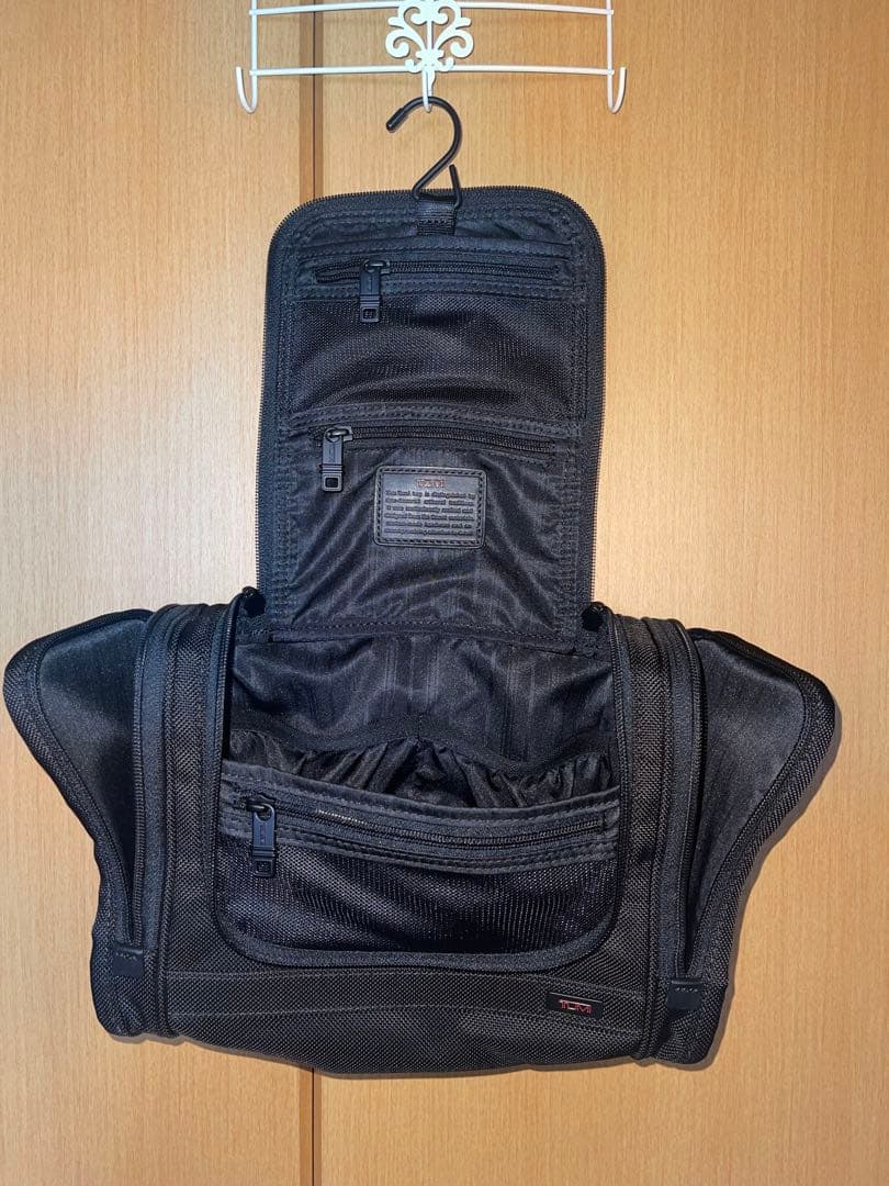 TUMI ブラック ガーメントバッグ