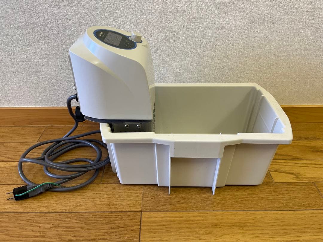 AS ONE デジタル恒温水槽　TM-1