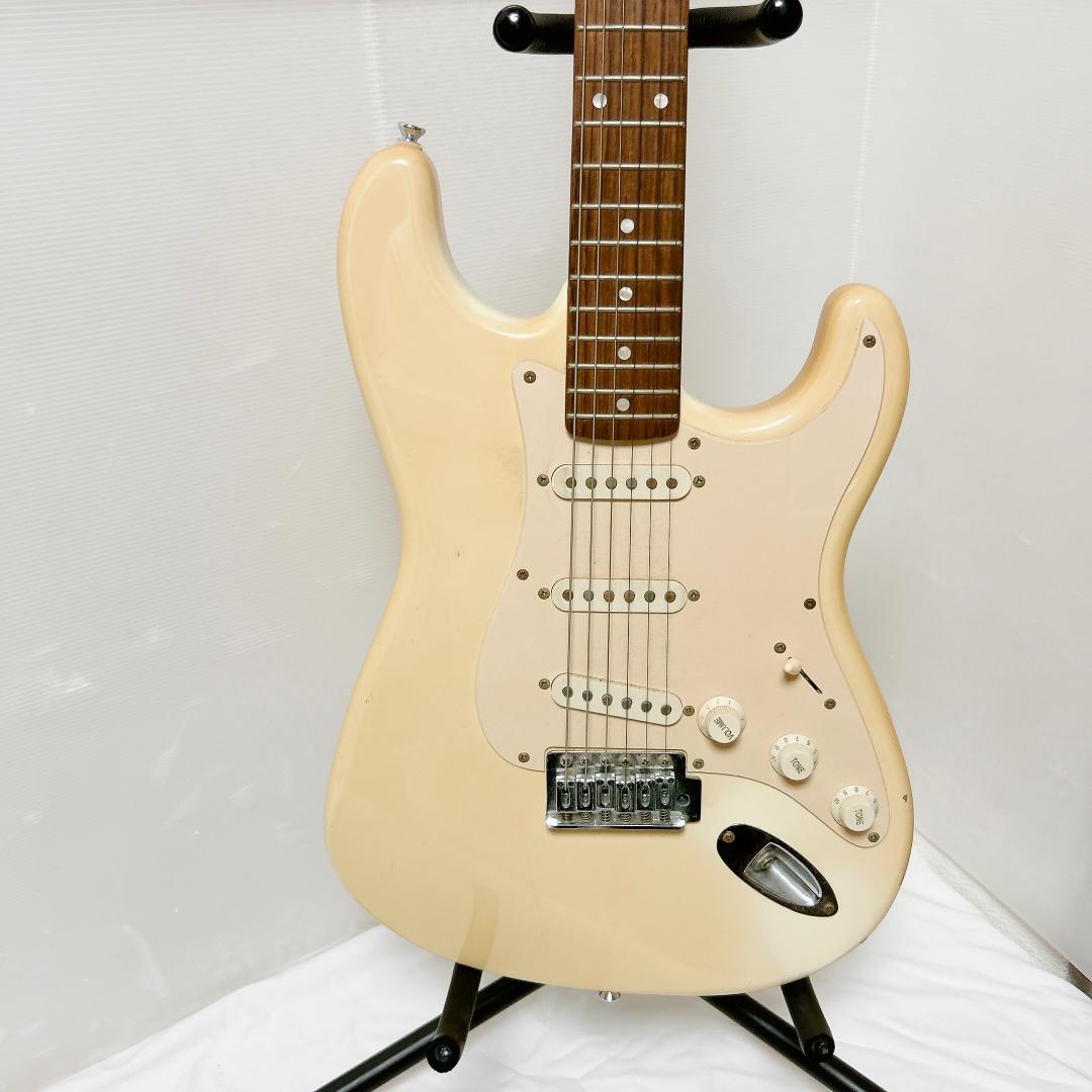 美品 Squier スクワイヤー ストラトキャスター Bullet 訳あり特価