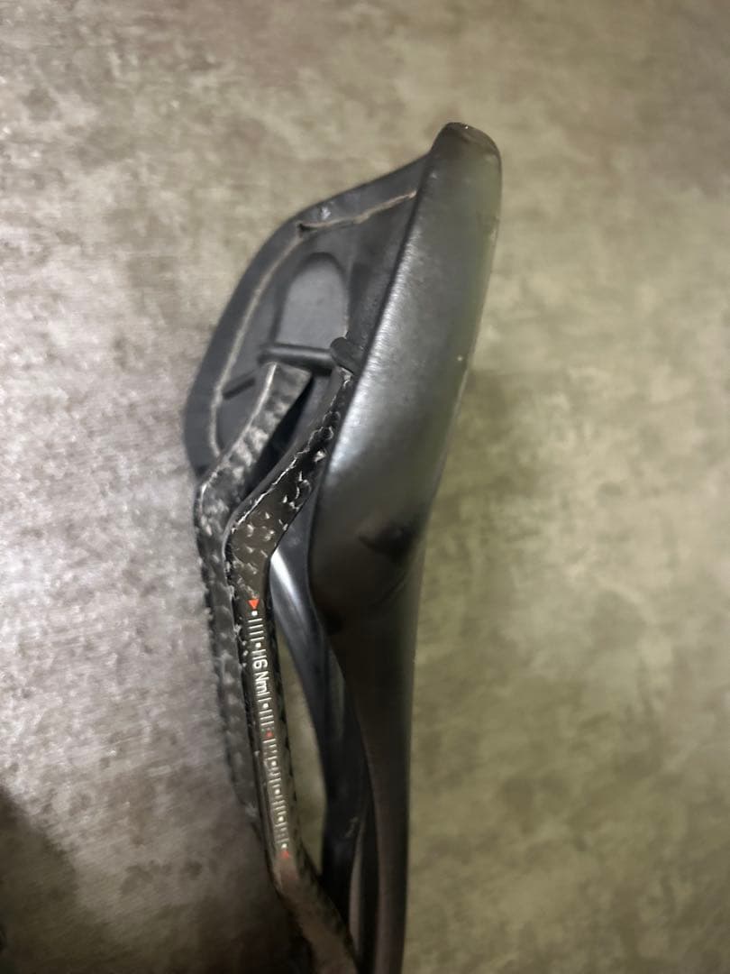 Astute Pilarga カーボンレールサドル！