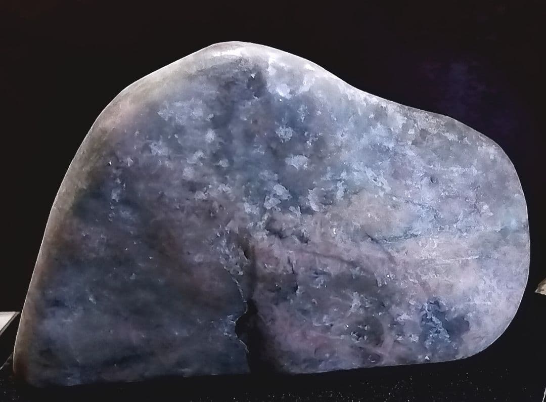 ★翡翠原石★糸魚川軟玉【姫川・転石磨き829ｇ】