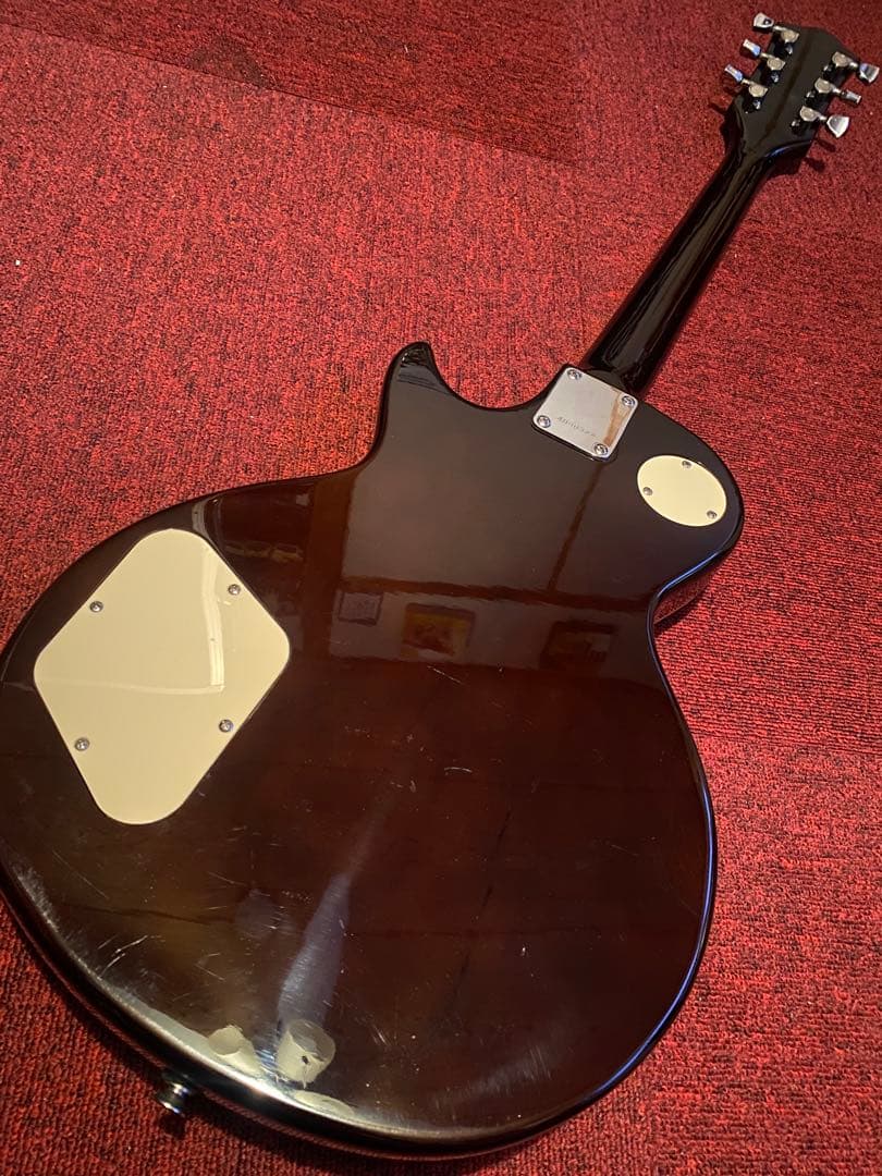 レスポールタイプエレキギター Mad Axe