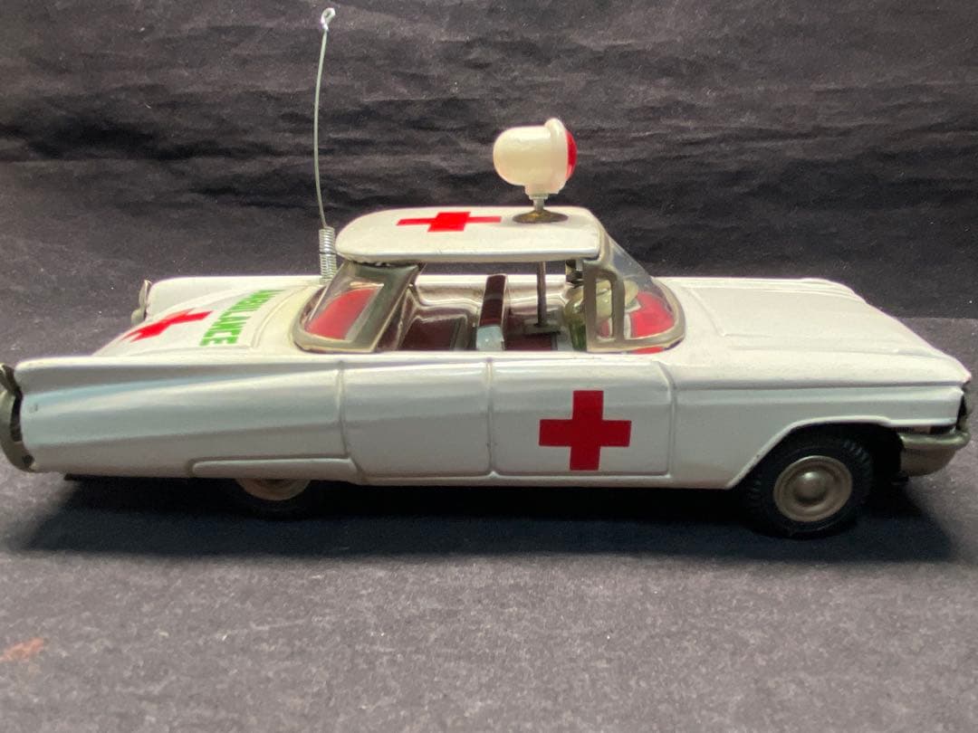 ⭐️希少！！ イチコー製 1961年 キャデラック 救急車