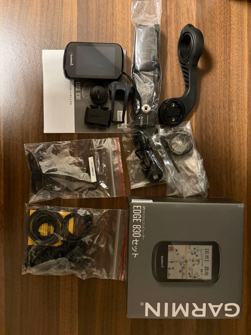 【美品】Garmin Edge830(本体＋センサー＋心拍計)