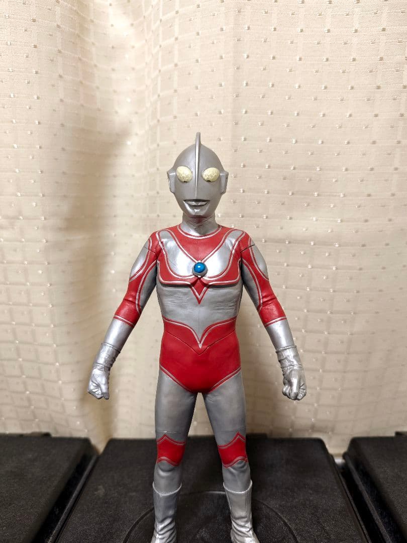 エクスプラス 大怪獣シリーズ 帰ってきたウルトラマン スタンティングポーズ
