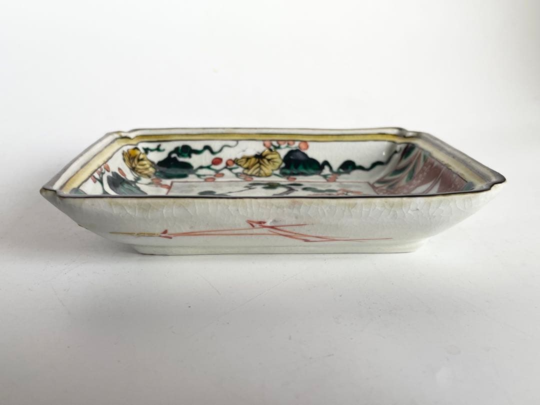 骨董　アンティーク　色絵九谷　苫屋　矢羽　野葡萄　隅入角皿　小皿　古伊万里