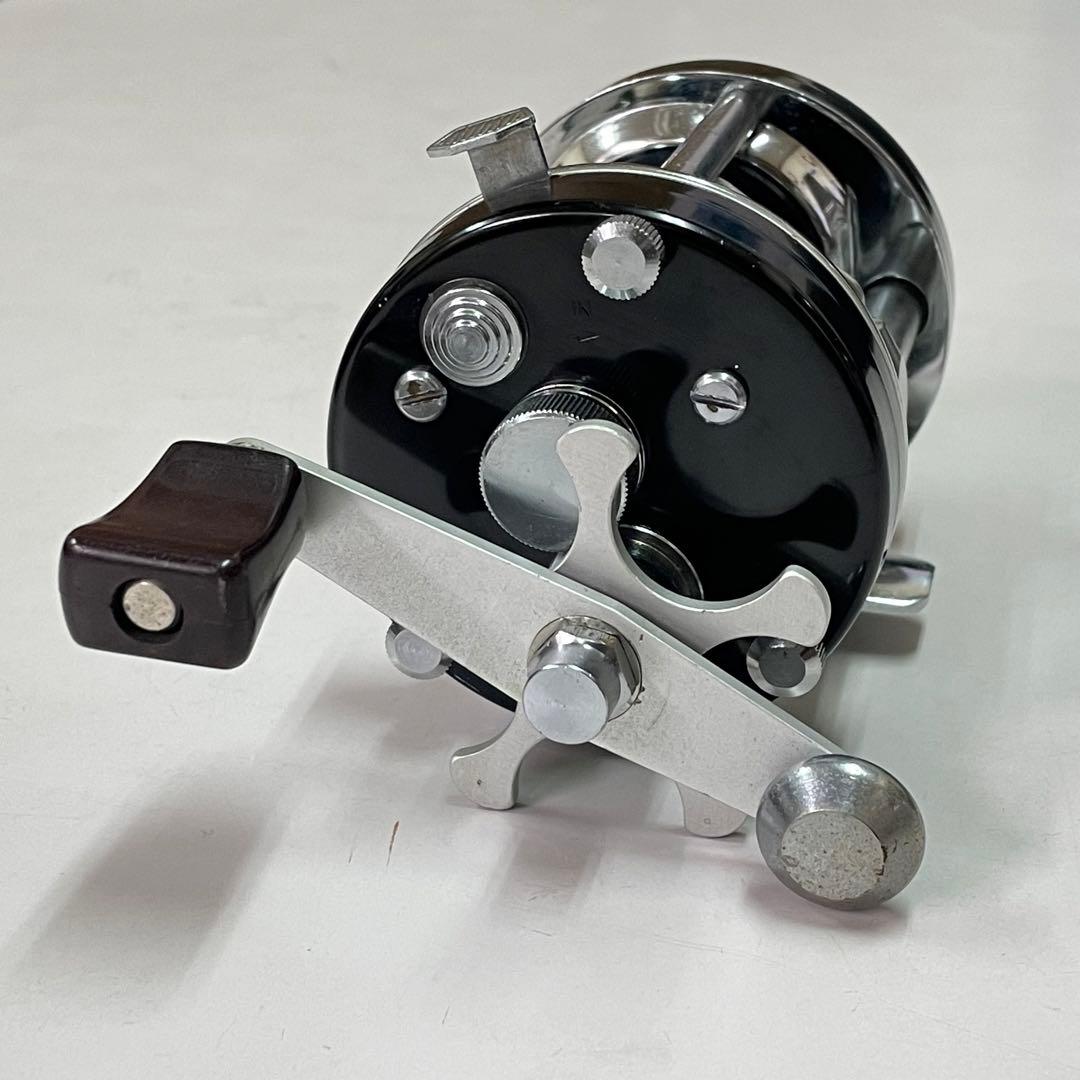 リール DAM QUICK 800 Champion