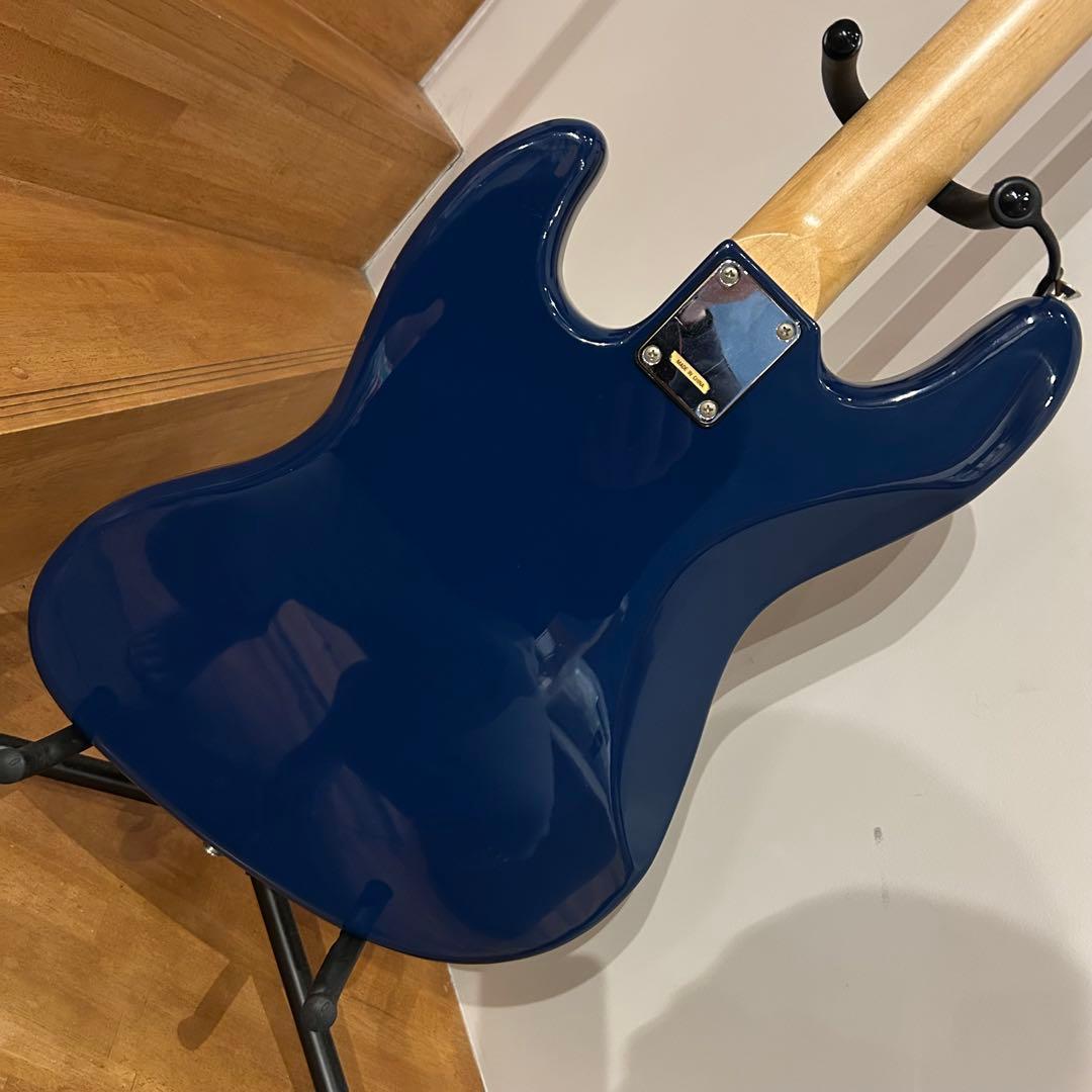 ジャズベースタイプ　ブルー　メイプルネック