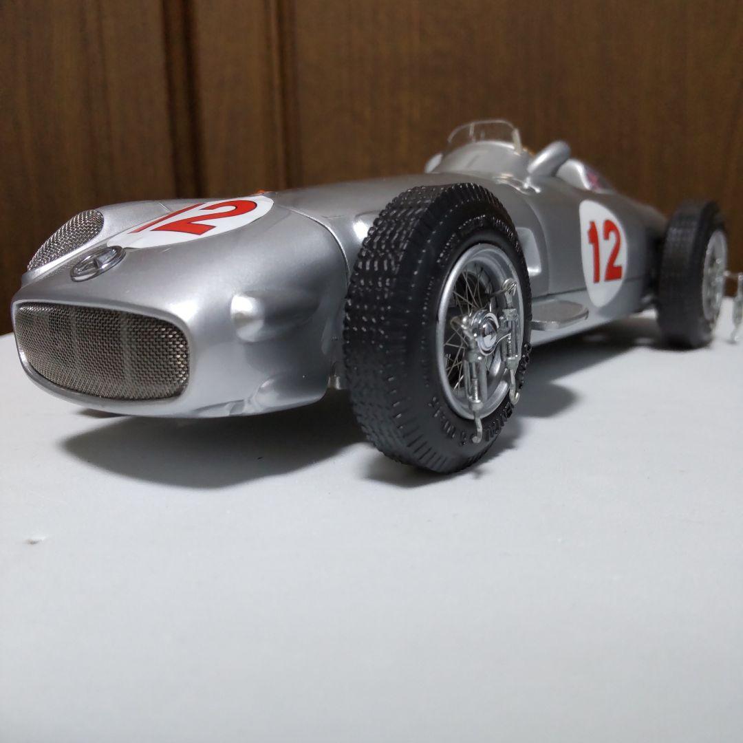 メルセデス・ベンツ W196 シルバーアロー モノポスト 1/18 シーエムシー
