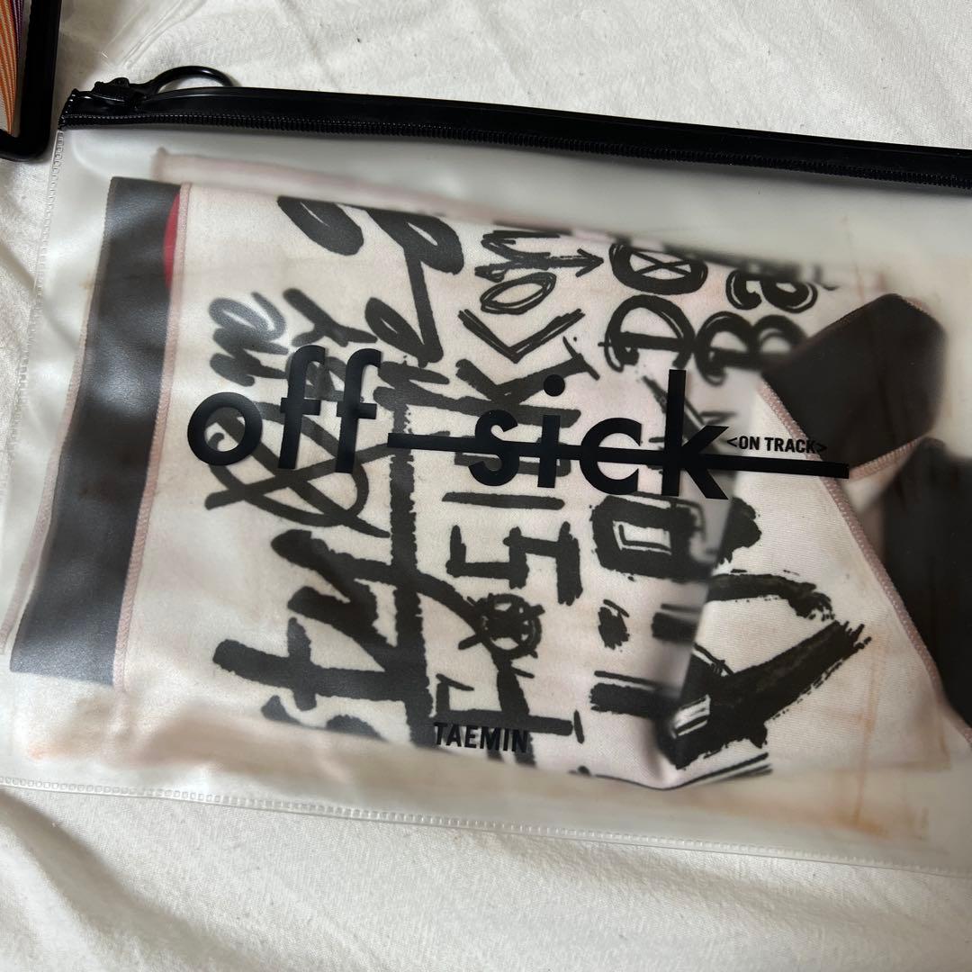 テミン グッズ
