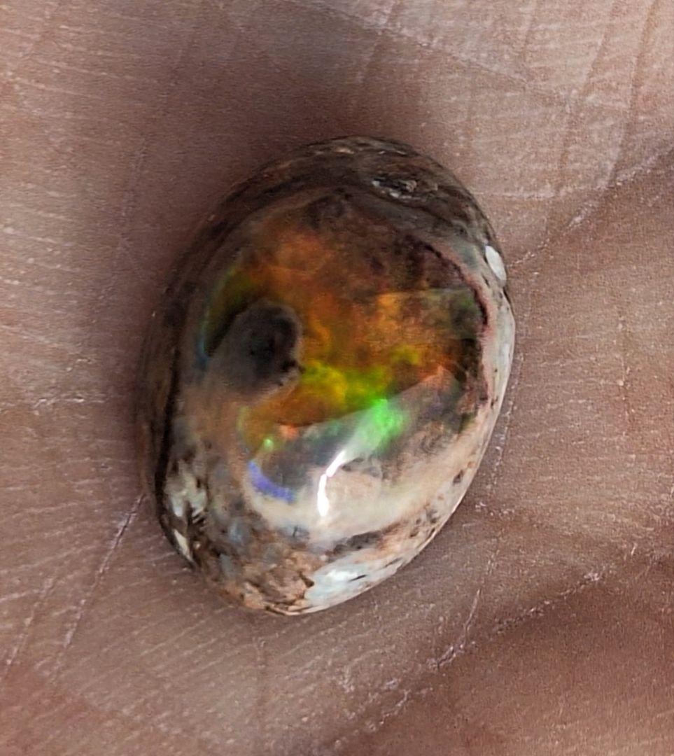 コスモが燃えるカンテラオパール