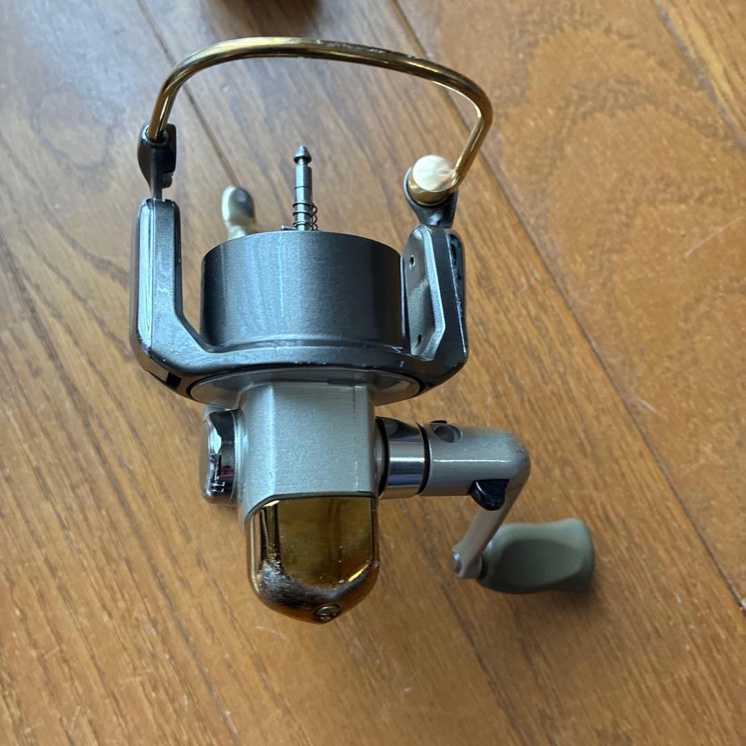 ダイワ　TOURNAMENTーZ 2000 LBC 替スプール付