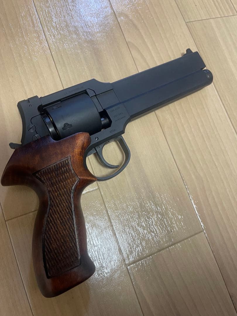 【hal.s.o2様売約済。】マテバ マルシン 8mm 木製グリップ