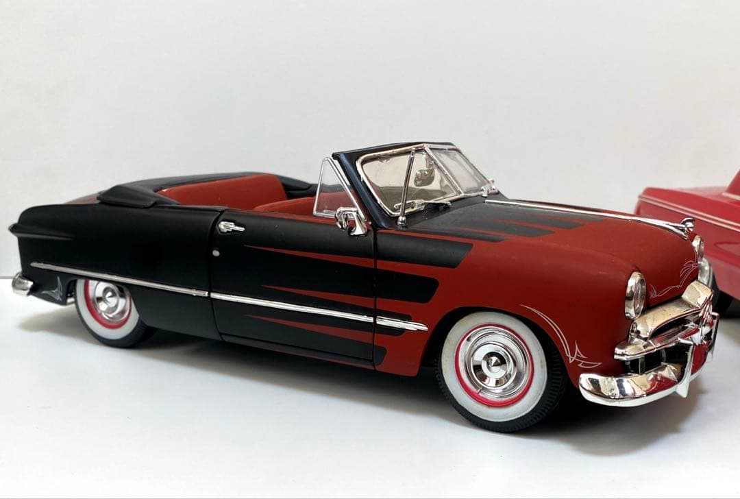 レア！　絶版　1/18 アメ車　ミニカー　フォード　ビクトリア　1950 旧車