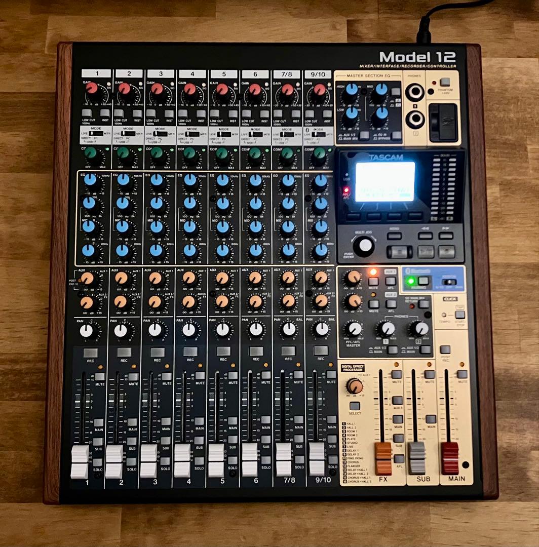 新品同様 TASCAM Model 12 ミキサー・MTR（付属品揃・元箱あり）