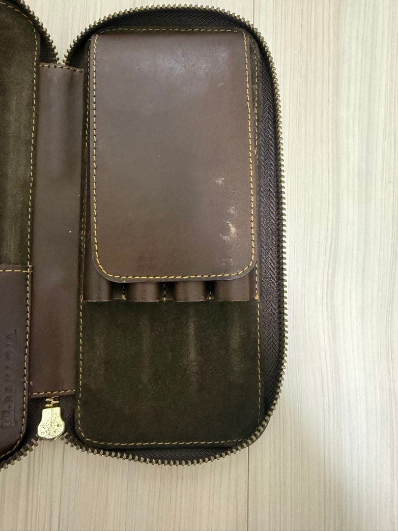 バハギア　ペンケース