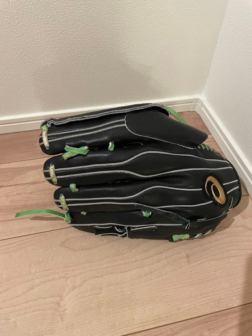 ゼロ　軟式投手用グローブ