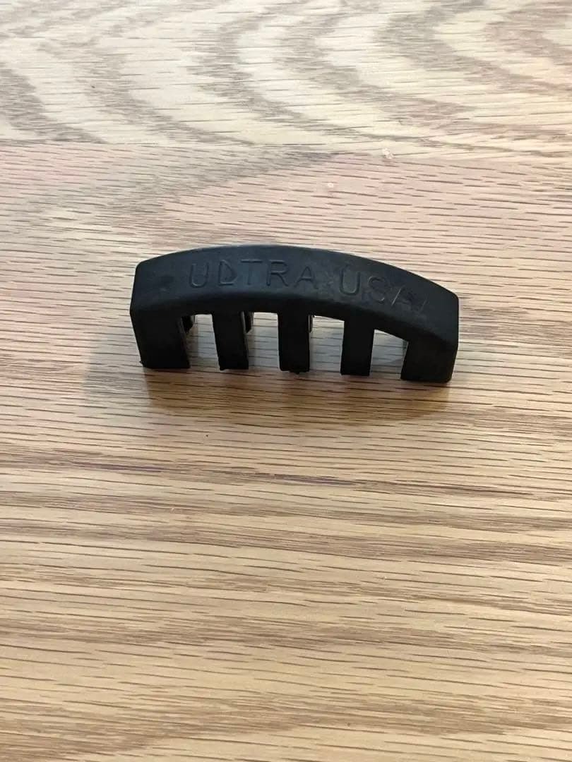 カルロジョルダーノ VS2 4/4バイオリン　ケース　肩当て　ミュート付き