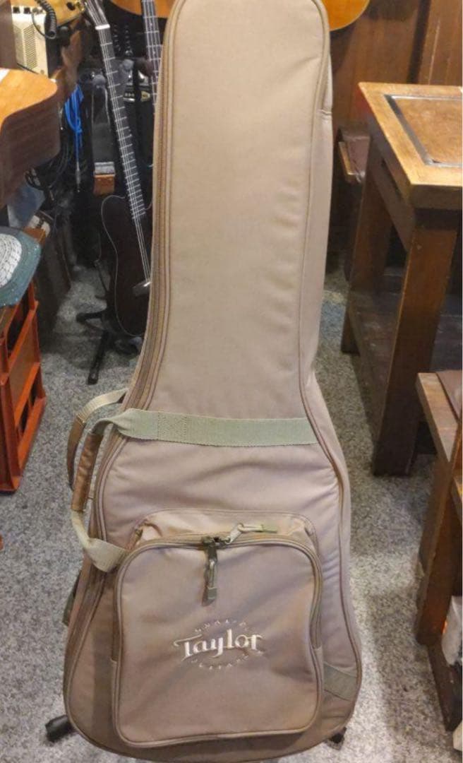 Taylor 114ce Gotoh マグナムロック付