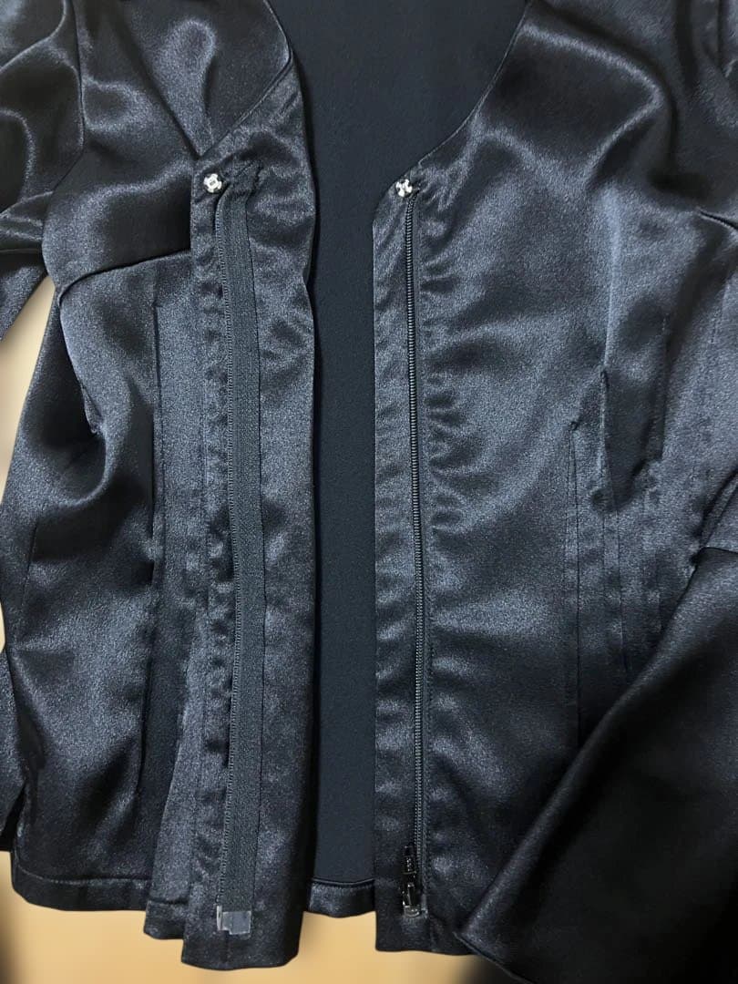 フラメンコ衣装　SONIA JOHNESブラウスとチャレコ