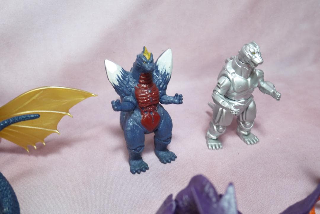 ハイパーゴジラ　ハイパーガメラ　24体