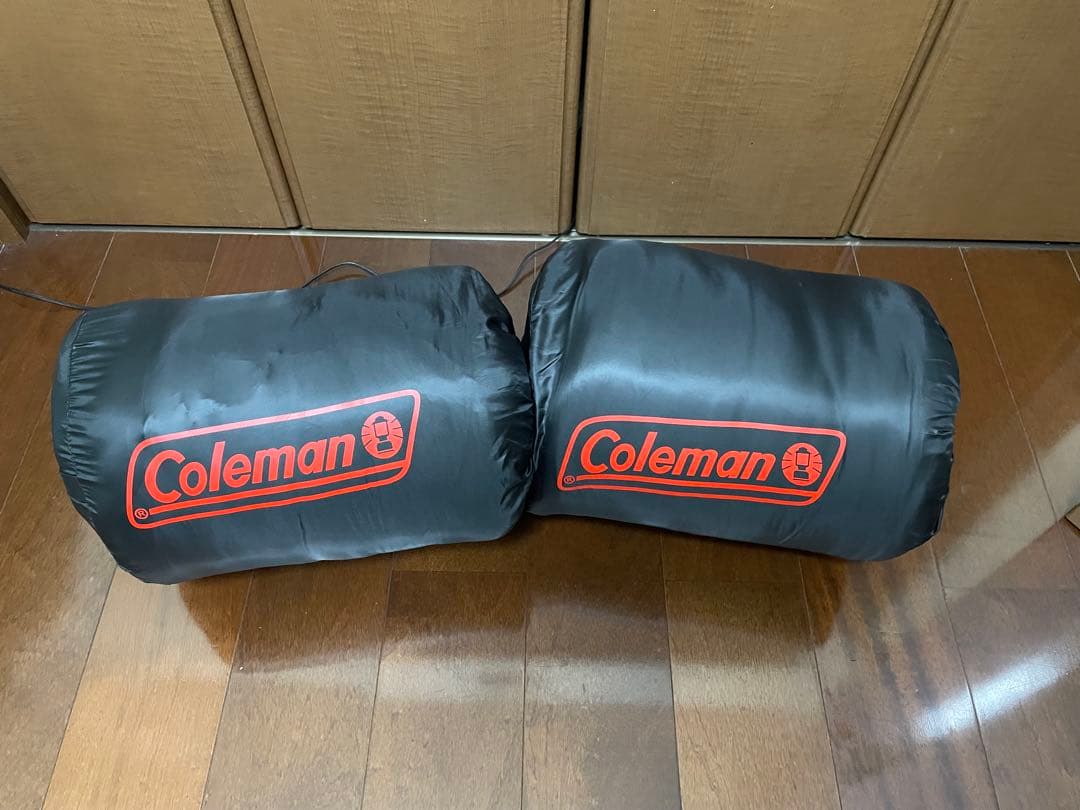 コールマン　寝袋冬肉厚、シュラフ アウトドア車中泊、キャンプ、2個セット！