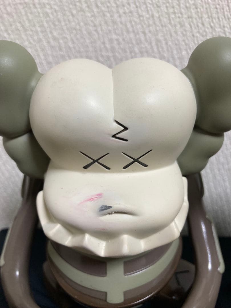 BOUNTY HUNTER KAWS KUN カウズ