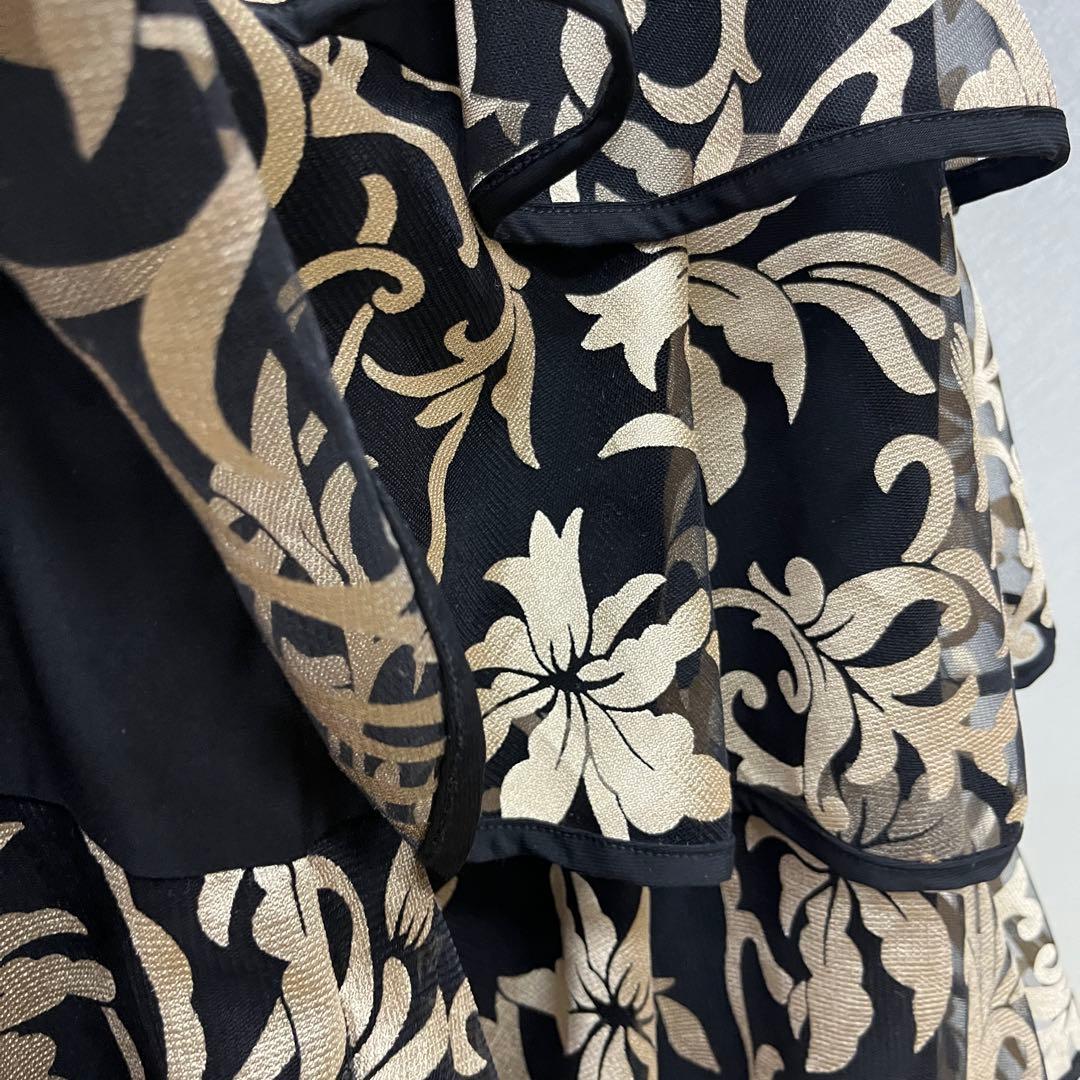 新品 社交ダンス セットアップ 黒地にゴールドプリント ドルマンスリーブ