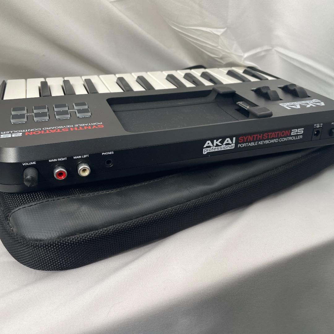AKAI SynthStation25 iPhone MIDIコントローラ25鍵