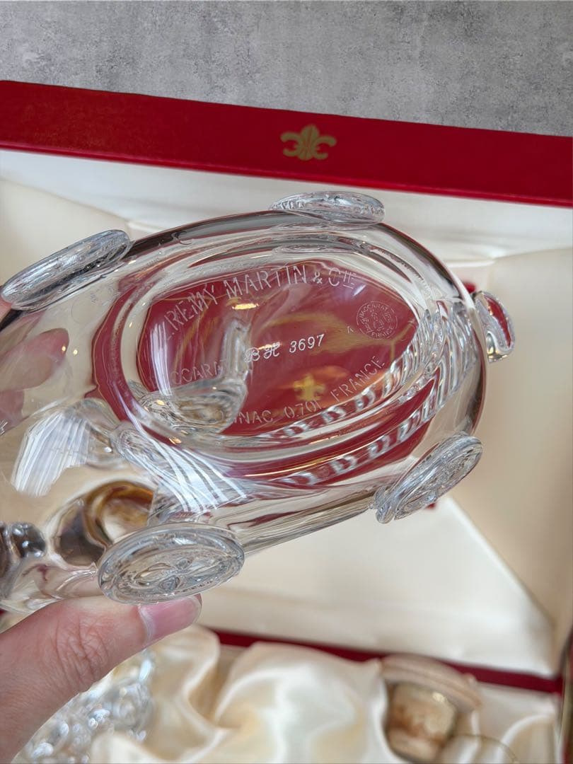 【極美品・バカラ社製】レミーマルタン ルイ13世 空瓶＆専用ボックスセット