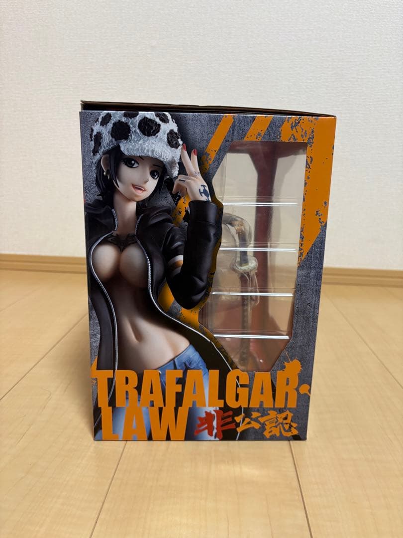 トラファルガー・ロー　pop非公認　I.R.O 女体化　フィギュア