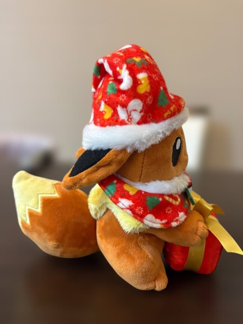 2016年ポケモンセンター限定　クリスマスイーブイ