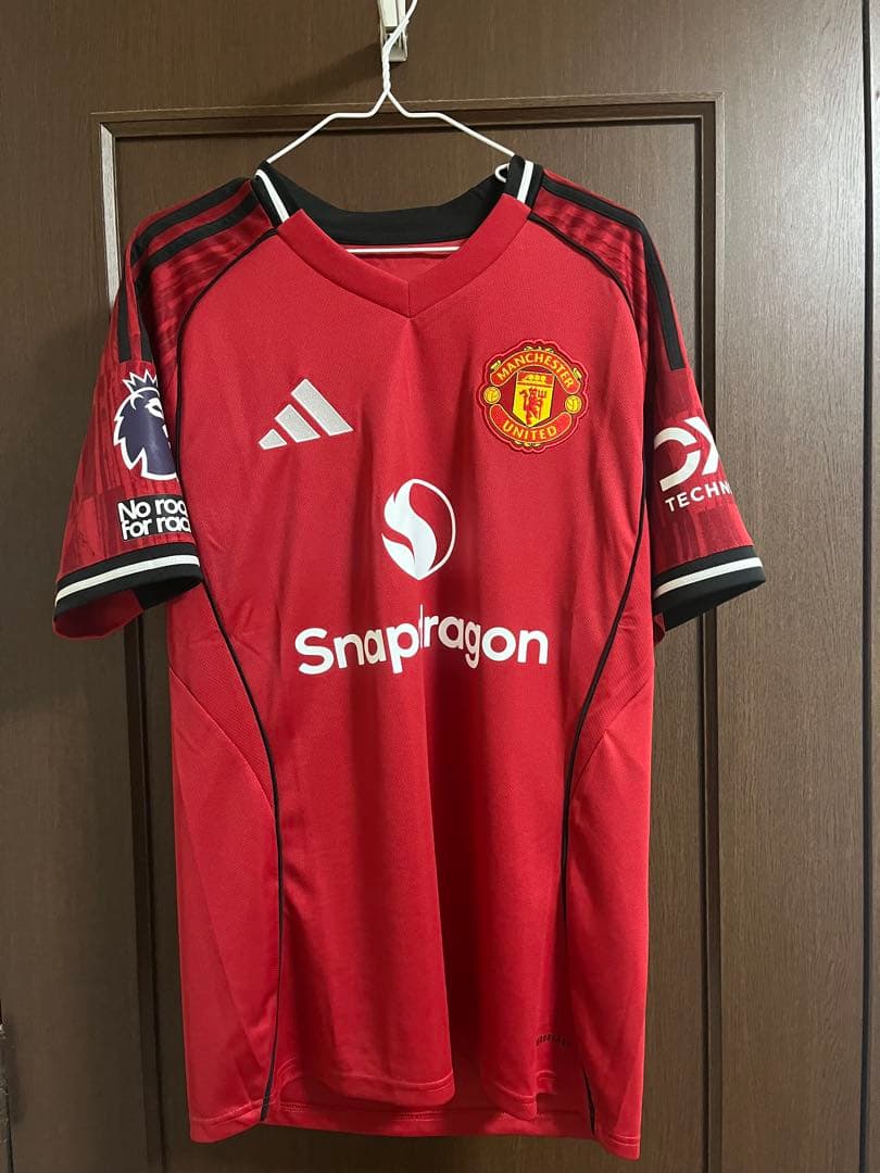 25-26Manchester United CUNHA 10 シャツレプリカ