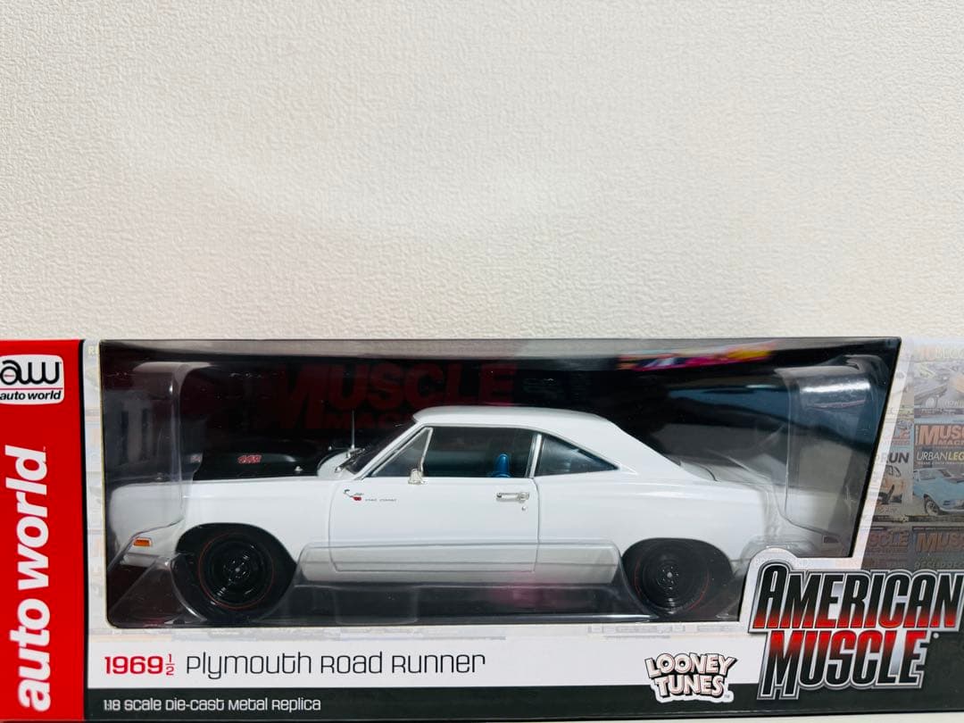 '69 Plymouthプリムス RoadRunnerロードランナー 1/18