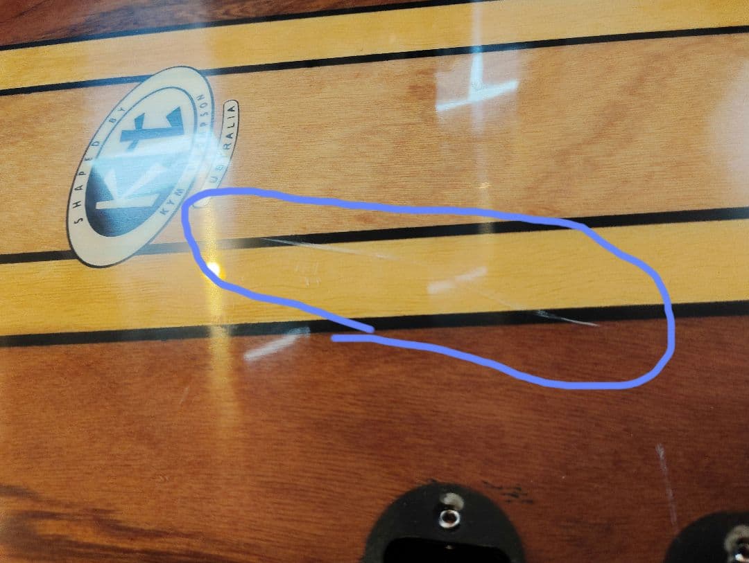 ショップやレストランをオシャレに！木目が綺麗なディスプレイ用サーフボード