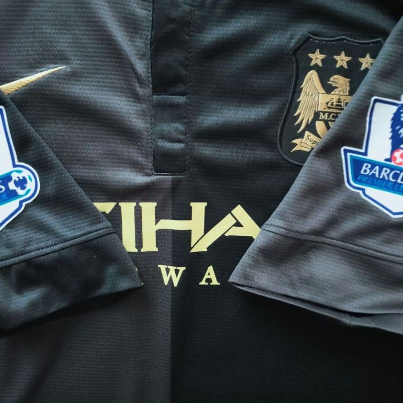 【激レア】マンチェスターシティ シルバ 13/14 アウェイユニ XLサイズ