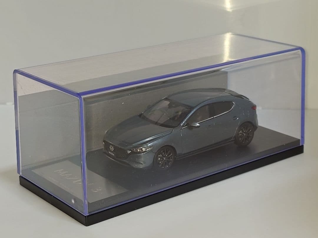 マツダ正規品 マツダ3 1/43 ミニカー グレー