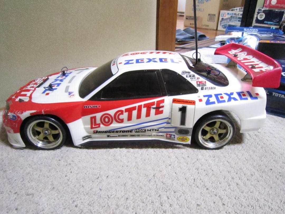 ヴォル 1/10 TA04 PRO ハイエンドシャーシ スカイラインボディ