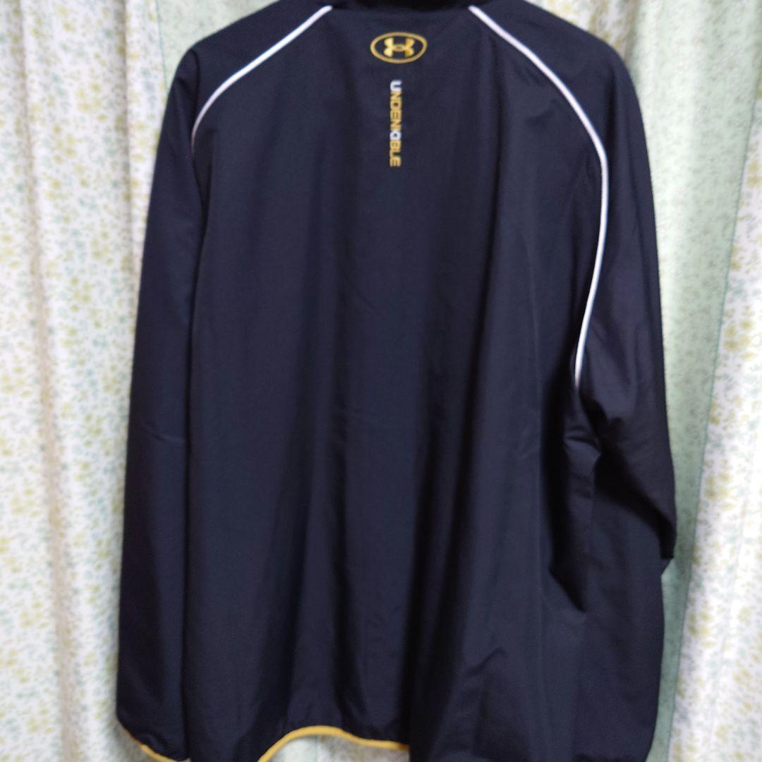 アンダーアーマー ジャケット ブラック/ゴールド　上下セット