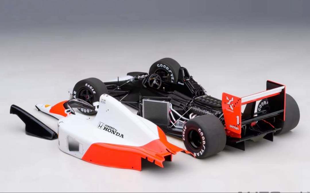 AUTOart McLaren MP4/8 1/18スケールモデル ミニカー