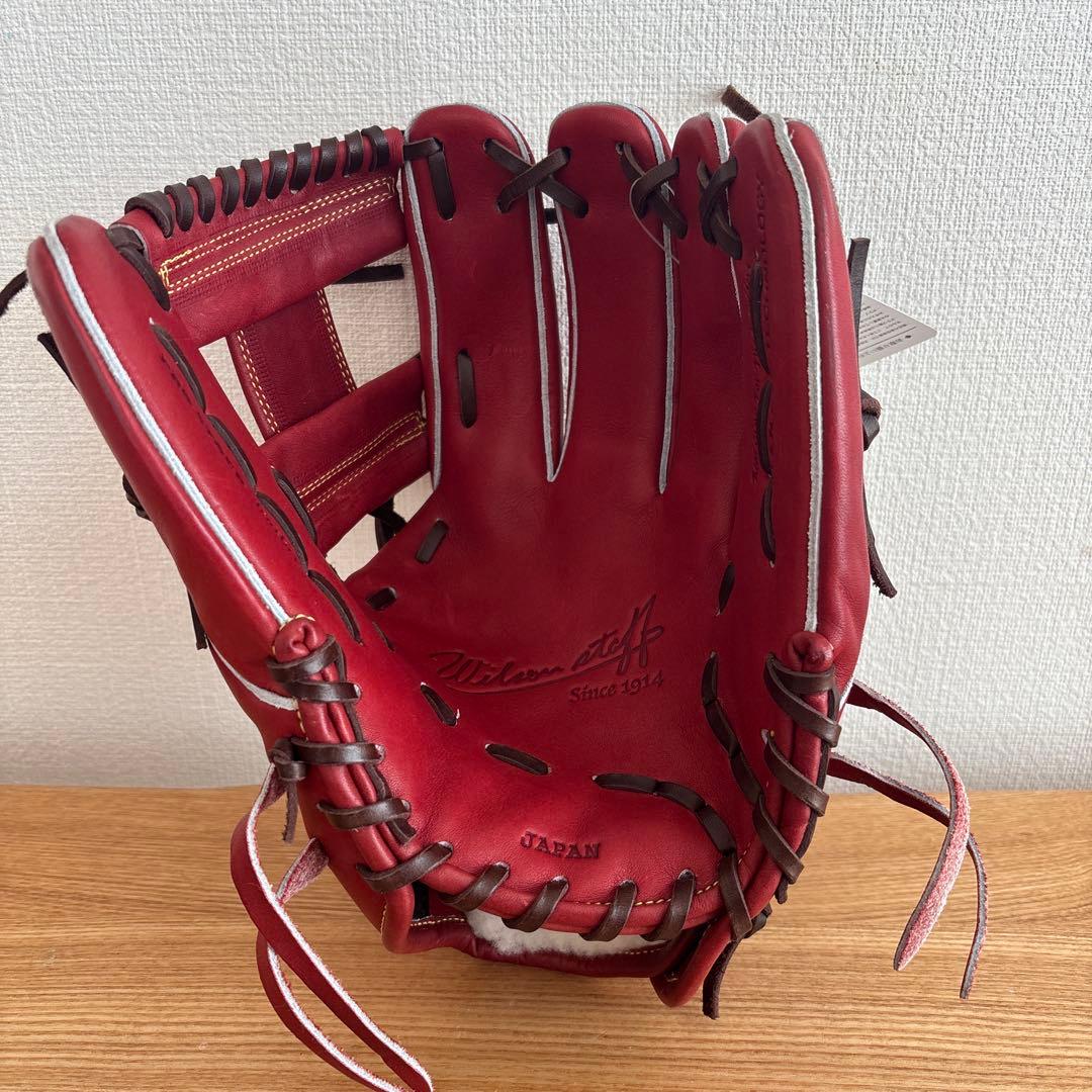 ウィルソン　硬式用　グラブ　内野　グローブ　定価63,800円　高校野球対応