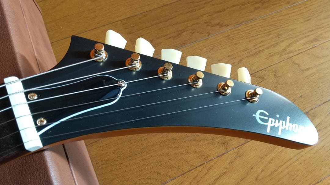 Epiphone 1958 Korina Explorer エピフォン
