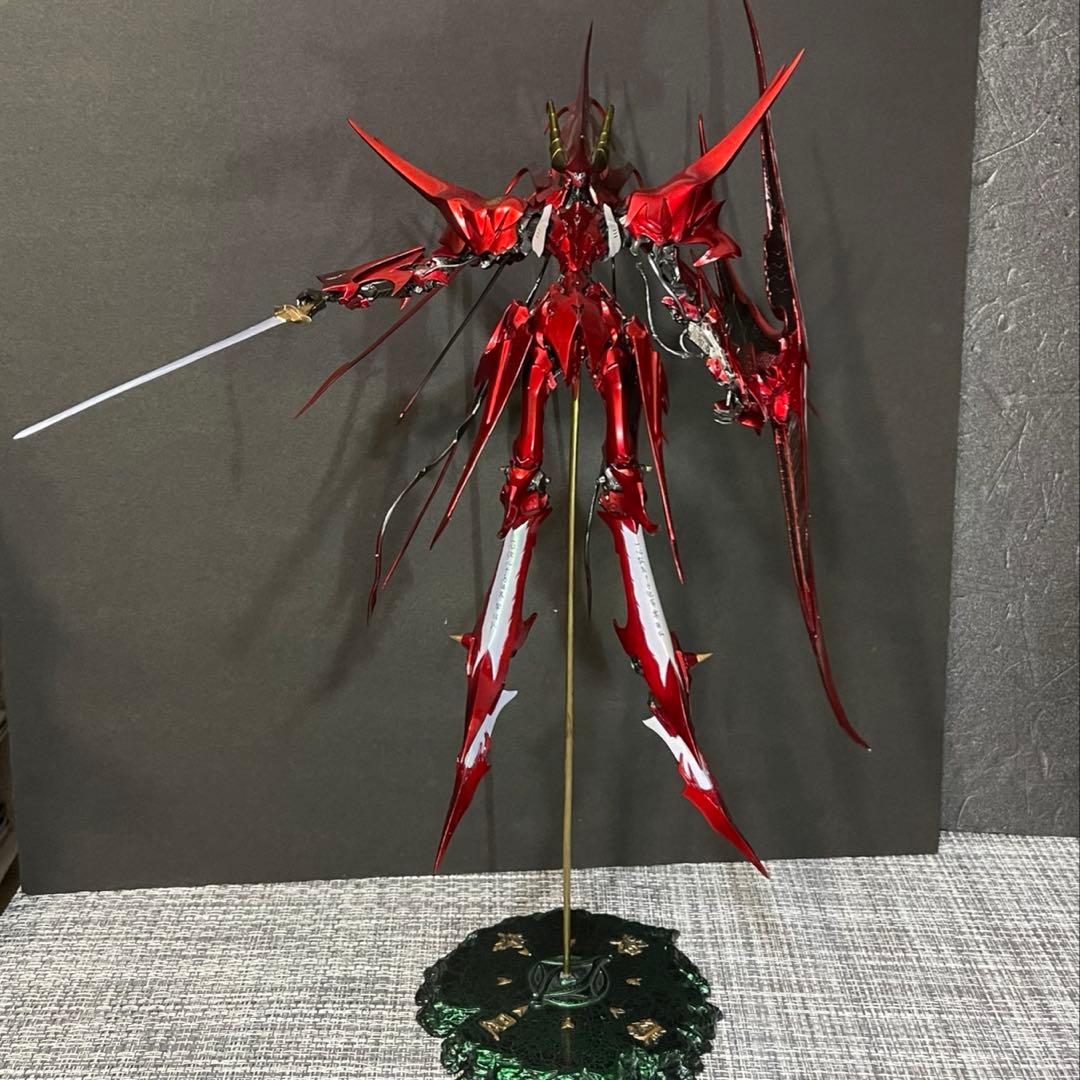 海洋堂ガレージキット　FSS \"超\"騎士団機 ［焔星］1／100 塗装完成品