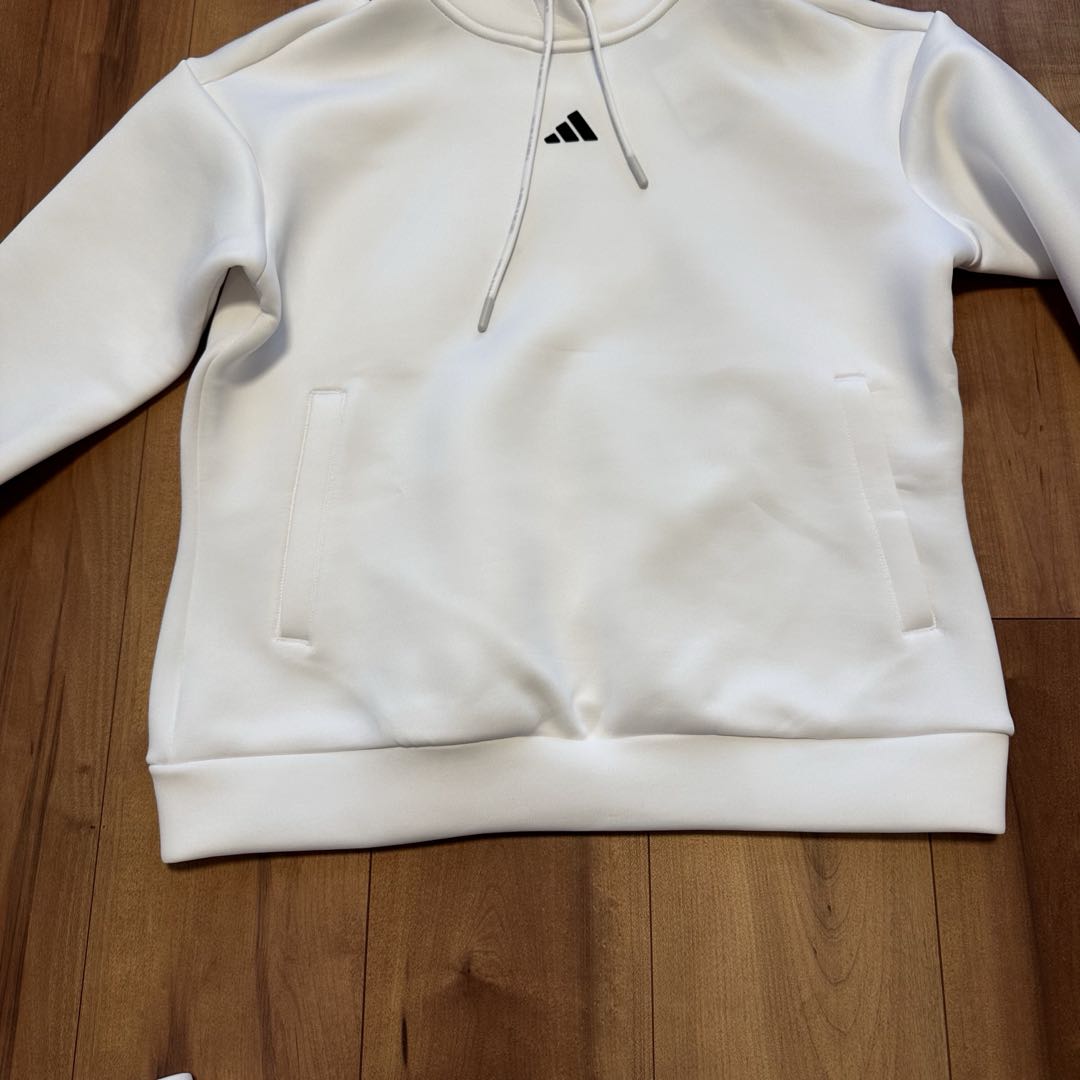 ダンボールニット　セットアップ　ビッグアディダスロゴ　春秋冬　XL 長袖 白