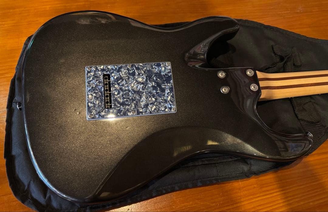 Laid Back LST-3HZ モディファイ ストラトタイプ