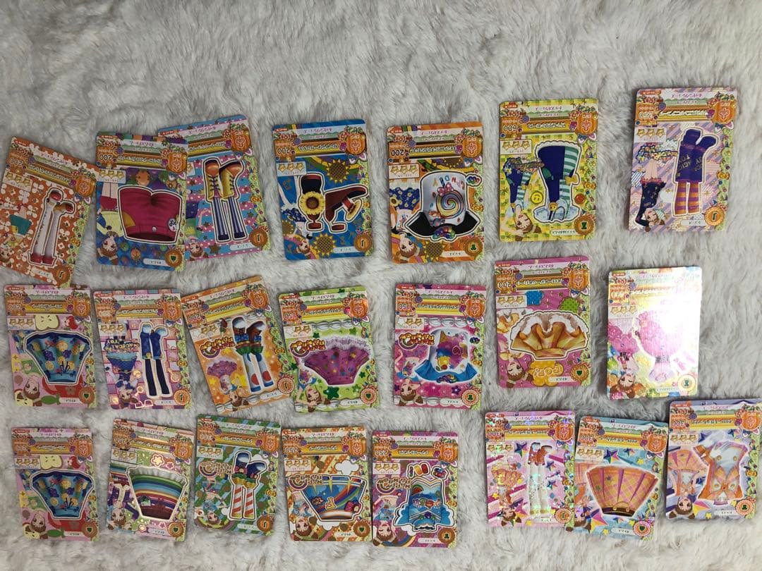 ★バインダー3つ➕アイカツカード約300枚★