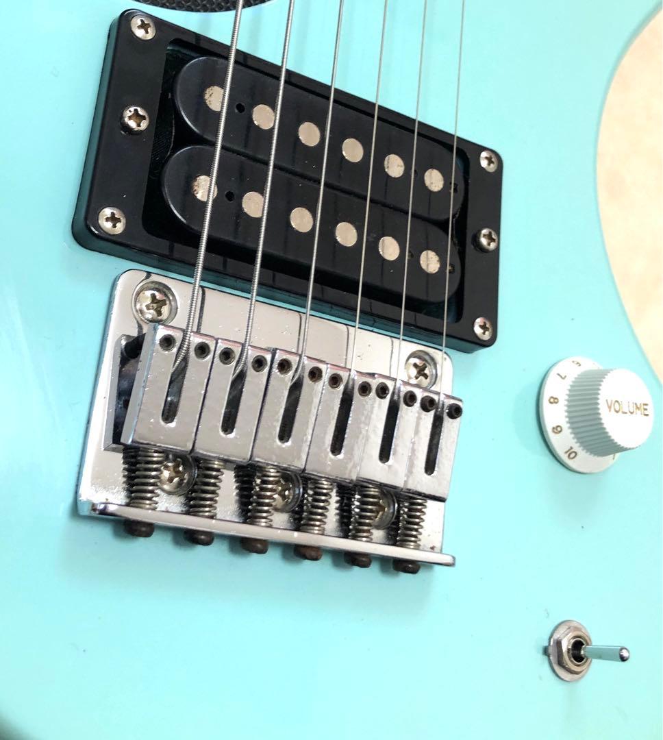 【美品】ZO-3 ライトブルー アンプ内蔵ミニギタ ヘッドフォン端子 青LED!