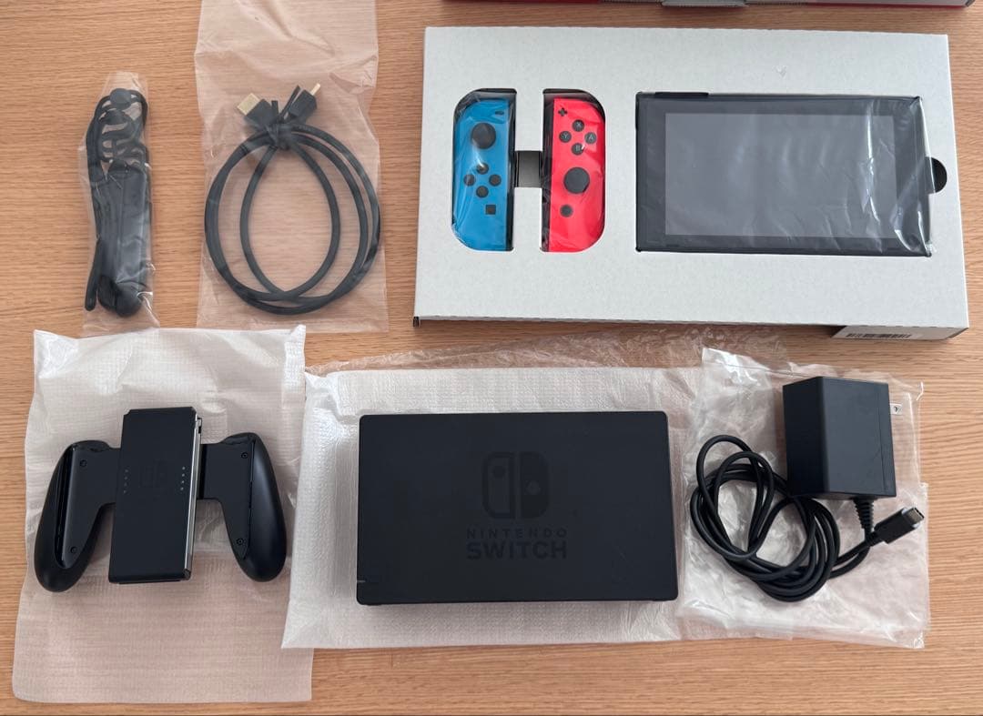 【美品】Nintendo Switch 本体 青/赤 Joy-Con 大人使用